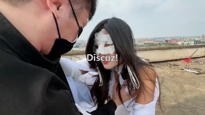 221913eg5tx523gxud06gs.jpg